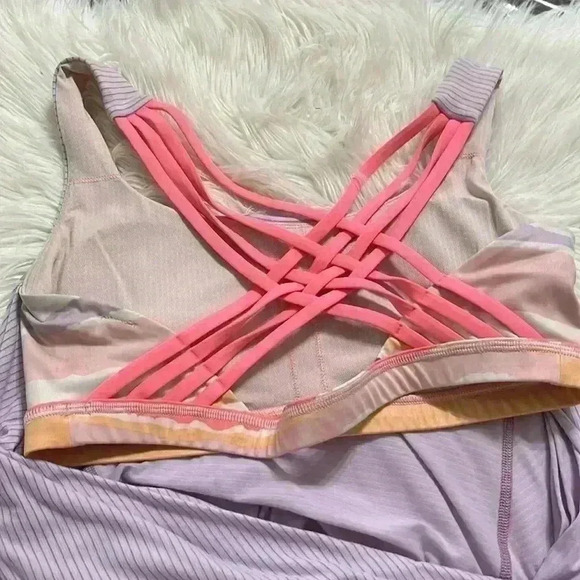 Lululemon Wild Tank Purple Stripe with attached bra Size 8 - Picture 3 of 5